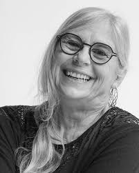 Photographies par dans le cadre du cours de portrait par Jasmine Landry  @jasmine.landry5 Les collaborateurs : Modèles : Réal et Madeleine Assistant  : @clmt_dns #photocvm #cvm #montreal #ecoledephotographie #photographie  #meilleureecoledephoto ...