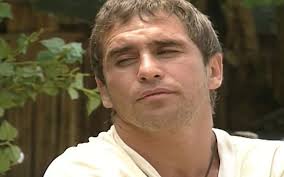 Da Lua recebe alta do sanatório, volta a Pontal d'Areia e descobre como  fará para Donato parar de persegui-lo definitivamente: "finjo que perdi a  memória"