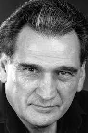 Lesley Baker's Instagram, Twitter & Facebook