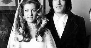 Compte officiel de la chanteuse française sheila. Sheila And Her Marriage To Ringo Her Terrible Memory Of One Of The Most Dramatic Days Of Her Life