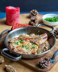 Cotes De Veau Aux Morilles Et A La Creme En 2020 Plats Mijotes Recette A Base De Viande Cote De Veau