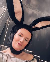 Leanne Zimmermann Fashion Stylist