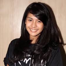 Bagaimana masa kecil maudy ayunda? Biografi Maudy Ayunda Mulai Dari Masa Kecil Karir Hingga Kehidupan Pribadi Wowkeren Com