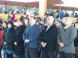 Jun 30, 2019 · el 31 de marzo de 2016, miguel ángel aguilera y su esposa, giovanna barrera pino, llegaron hasta la notaría de rené benavente, en calle huérfanos, para firmar la escritura de compraventa de la casa c del condominio ubicado en álvaro casanova n° 1.021, en la comuna de la reina, cuyo valor comercial era de uf 13.155. Miguelangel Aguilera Alcaldeaguilera Twitter