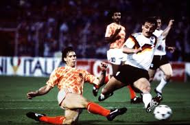 Dochter carrie ten napel is ook werkzaam in de sportverslaggeving. Evert Ten Napel Geniet Nog Altijd Hij Moet Zelf Besluiten Wanneer Hij Stopt Voordat Anderen Dat Voor Hem Doen Nederlands Voetbal Ad Nl
