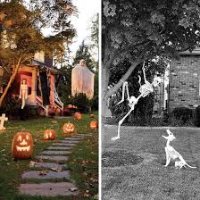 Pourquoi pas tenter quelques projets diy pour attirer et faire peur aux petits monstres durant la soirée du 31 octobre? Deco Halloween 24 Idees Terrifiantes Reperees Sur Pinterest