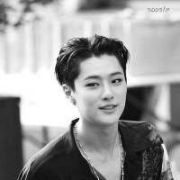 Evan Cho's Instagram, Twitter & Facebook