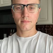 There's rich and then there's 'freezer dedicated only to ice cream' rich.  Can you guess which type of rich DJ Khaled is? 🍦