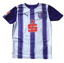 Sieg und niederlage, aufstieg und abstieg sind ständige begleiter im spielbetrieb. Vfl Osnabruck 2010 11 Home Kit