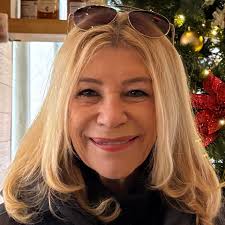 Should we visit Pompeii late afternoon or morning?