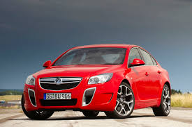 2021 opel insignia der cruze könnte als kleinwagen eingestuft werden, aber nur wenige werden feststellen, dass die kabine eng ist. Vauxhall Insignia Vxr Review Vauxhall S Middle Class Performance Hatch Evo