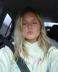 Cameron Sawyer's Instagram, Twitter & Facebook