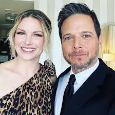 Scott Wolf's Estranged Wife Kelley Claims She's Been 'Taken Against My  Will' by Police