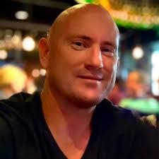 Ben Delisle's Instagram, Twitter & Facebook