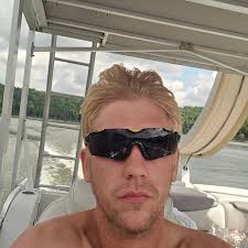 Do the rims fit a 2011 C300 4matic and what tire size should be used?