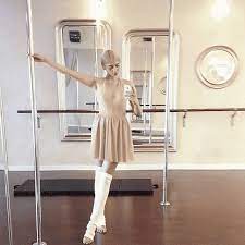 She is making her first feature film, 'el planeta', a dark we explore our changing relationship to the screen. Amalia Ulman Artreview