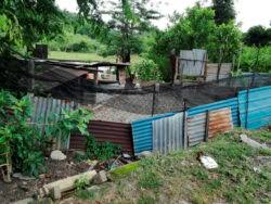 Kandang kambing yang sehat adalah kandang kambing yang mempunyai desain yang baik untuk pembuangan kotoran dan tempat untuk menaruh makanan kambing itu sendiri. Jiran Degil Ternak Kambing Dekat Kawasan Perumahan Utusan Digital