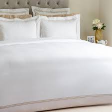 Donec eros aseb dui, suscipit ex uti commodo dignis justo acas turpis egestas. Buy Frette Triplo Popeline Duvet Cover White Beige Amara