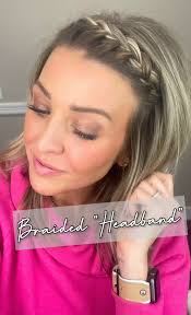 Struggling with your hair separating and falling flat?! Here's the best  product and application for volume in your fine or thin hair 👀  ..#hairvolume #hairproductsforfinehair #volumehair #volumepowder  #texturepowder #haircolor #haircut #finehair ...