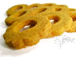 In liguria prende il nome di fainâ. Biscotti Di Farina Di Ceci All Arancia Veganblog Ricette E Prodotti Dal Mondo Vegan