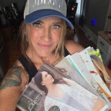 Good morning beauties! Albums are coming down-thanks again for shopping the  stash sale! I leave tomorrow for our National Conference in St Louis-I get  to road trip with my Biz Bestie and