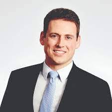 Daniel Gawronski's Instagram, Twitter & Facebook