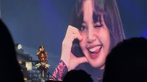 Lisa Blackpink's Fan Meet Up in Jakarta: Unique Costumes and Sneak Peek of  Her New Album