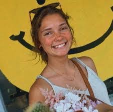 Thay Smith's Instagram, Twitter & Facebook