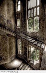 Ik Heb Deze Gekozen Omdat Ik De Verlaten Look Ervan Mooi Vind En Mijn Game Wereld Zal Zeker In De H Abandoned Houses Abandoned Places Urban Decay Photography