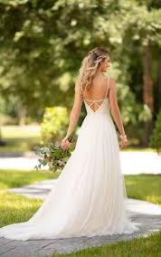 11 Unique Wedding Guest Book Ideas Essense Designs Wedding Blog Casual Wedding Dress Stella York Wedding Dress York Wedding Dress