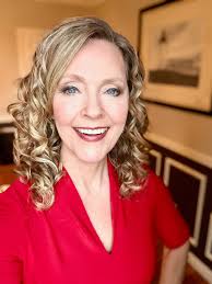 We're thrilled to welcome Sarah McCarthy, MBA/MS to the Heart of Maine  United Way team as our new Director of Corporate & Community Engagement!  Sarah brings over 15 years of experience in