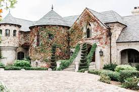 Hidden Castle A European Style Wedding Venue In Rancho Santa Fe Castle Wedding Venue Wedding Locations California San Diego Wedding Venues