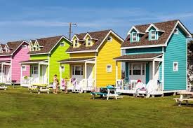 Tiny House Communities Are Seemingly Everywhere Online But When It Comes To Real Life Are They Really A Thing You Betcha Tiny Tiny House Desain Rumah Kecil