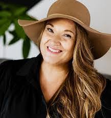 Kasey Hartman's Instagram, Twitter & Facebook