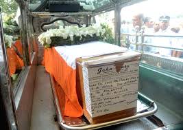 The malaysian high commission in london has responded to the riots by advising malaysians to in a statement on its website it says: Navy Jawans Carry The Body Of Mumbai Submarine Blast Victim Malay Halder