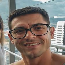 Andy🟢 (@AndyWallsQ)