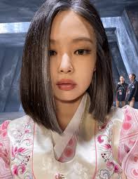 Collection by bolorhon enkhtur • last updated 2 weeks ago. Blackpink S Jennie Shows Off Her Cuteness With Her Short Hair On Instagram Kpop Chingu