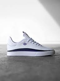 Pin By Yorick Hempstead On Fashion Sneakers Men Fashion Shoes Mens Sneakers