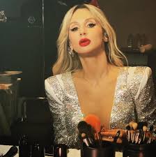 18 октября 1982, киев), также известная как loboda, — украинская певица, ведущая, автор песен. Svetlana Loboda Pokazala Svoih Malyshej V Ramkah Shou Golos Deti