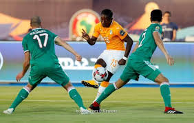 Jun 10, 2021 · المنتخب الوطني يستضيف الملعب الأولمبي حمادي العقربي بضاحية رادس في العاصمة التونسية، سهرة غد الجمعة انطلاقا من الساعة الثامنة والنصف ليلا، مباراة ودية هي الثالثة والأخيرة للمنتخب الوطني خلال فترة التوقف الدولية. Kooora On Twitter Ø¶Ø±Ø¨Ø© Ù…Ø¤Ù„Ù…Ø© Ù„Ù„Ø¬Ø²Ø§Ø¦Ø± ÙŠÙˆØ³Ù Ø¹Ø·Ø§Ù„ Ø§Ù„Ø¸Ù‡ÙŠØ± Ø§Ù„Ø£ÙŠÙ…Ù† ÙŠØªØ¹Ø±Ø¶ Ù„Ù„Ø¥ØµØ§Ø¨Ø© ÙˆÙŠØºØ§Ø¯Ø± Ù…Ø¨Ø§Ø±Ø§Ø© ÙƒÙˆØª Ø¯ÙŠÙÙˆØ§Ø± ÙˆÙŠØ­Ù„ Ø¨Ø¯Ù„Ø§ Ù…Ù†Ù‡ Ù…Ù‡Ø¯ÙŠ Ø²ÙŠÙØ§Ù† ÙÙŠ Ø§Ù„Ø¯Ù‚ÙŠÙ‚Ø© 30 Ø§Ù„Ø¬Ø²Ø§Ø¦Ø± 1 ÙƒÙˆØª Ø¯ÙŠÙÙˆØ§Ø±