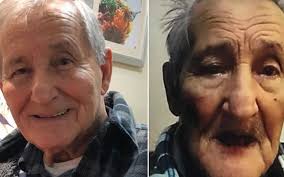 Kiệt quệ vì cô đơn: Những tấm hình thể hiện rõ nhất thực tại đáng sợ của sự  chia ly vì đại dịch suốt 1 năm qua