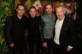 Der trainer des zweitligisten derby county wehrt sich medienberichten zufolge gegen. Wayne Rooney Party Girl Laura Simpson Banned From Gary Neville S Swanky New Manchester Bar Mirror Online