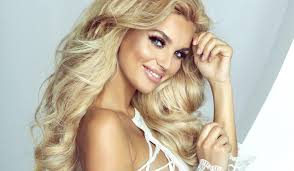 Rose gold blonde hair color. Blond Hair Blue Eyes Haarverlangerungen24