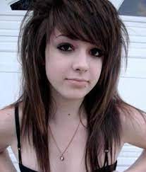 Cute Emo Girls Long Brown Hairstyle With Bangs Emo Girl Hairstyles Emo Hairstyles For Guys Girl Haircuts