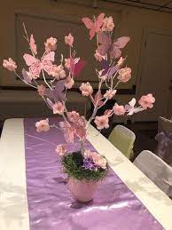 White Branches With Various Styles And Sizes Of Paper Butterfl Butterfly Baby Shower Centerpieces Butterfly Baby Shower Theme Butterfly Baby Shower Decorations