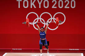 Sergeant hidilyn francisco diaz is a filipino weightlifter and airwoman, the first filipino to ever win an olympic gold medal, and an olympi. Before Tokyo Hidilyn Diaz Struggled To Lift 127kg In Training Abs Cbn News