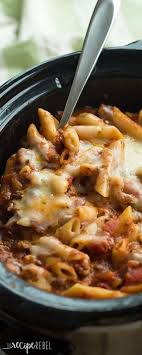 This Slow Cooker Baked Ziti Is Actually Made Completely In The Crockpot Even The Pasta It Is So Much Easi Slow Cooker Baking Recipes Slow Cooker Baked Ziti