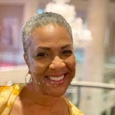 Tracye Sinclair's Instagram, Twitter & Facebook