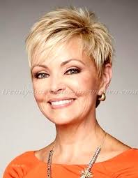 Coiffure femme 2019 50 ans. Coupe Courte Femme 50 Ans 2020 Tendance