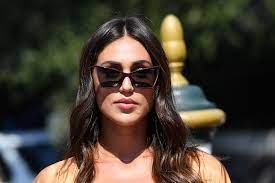Con la fine del lockdown, sono molte le vip che hanno deciso di. Cecilia Rodriguez Capelli Come Fare La Sua Piega Mossa A Casa